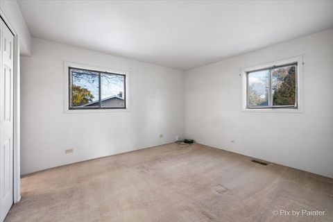 Tiny photo for 500 Colgate Court, Hoffman Estates, IL 60169 (MLS # 12514376)