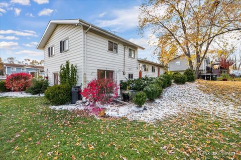 Tiny photo for 500 Colgate Court, Hoffman Estates, IL 60169 (MLS # 12514376)