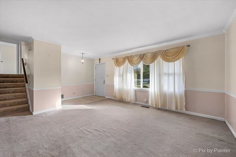 Tiny photo for 500 Colgate Court, Hoffman Estates, IL 60169 (MLS # 12514376)