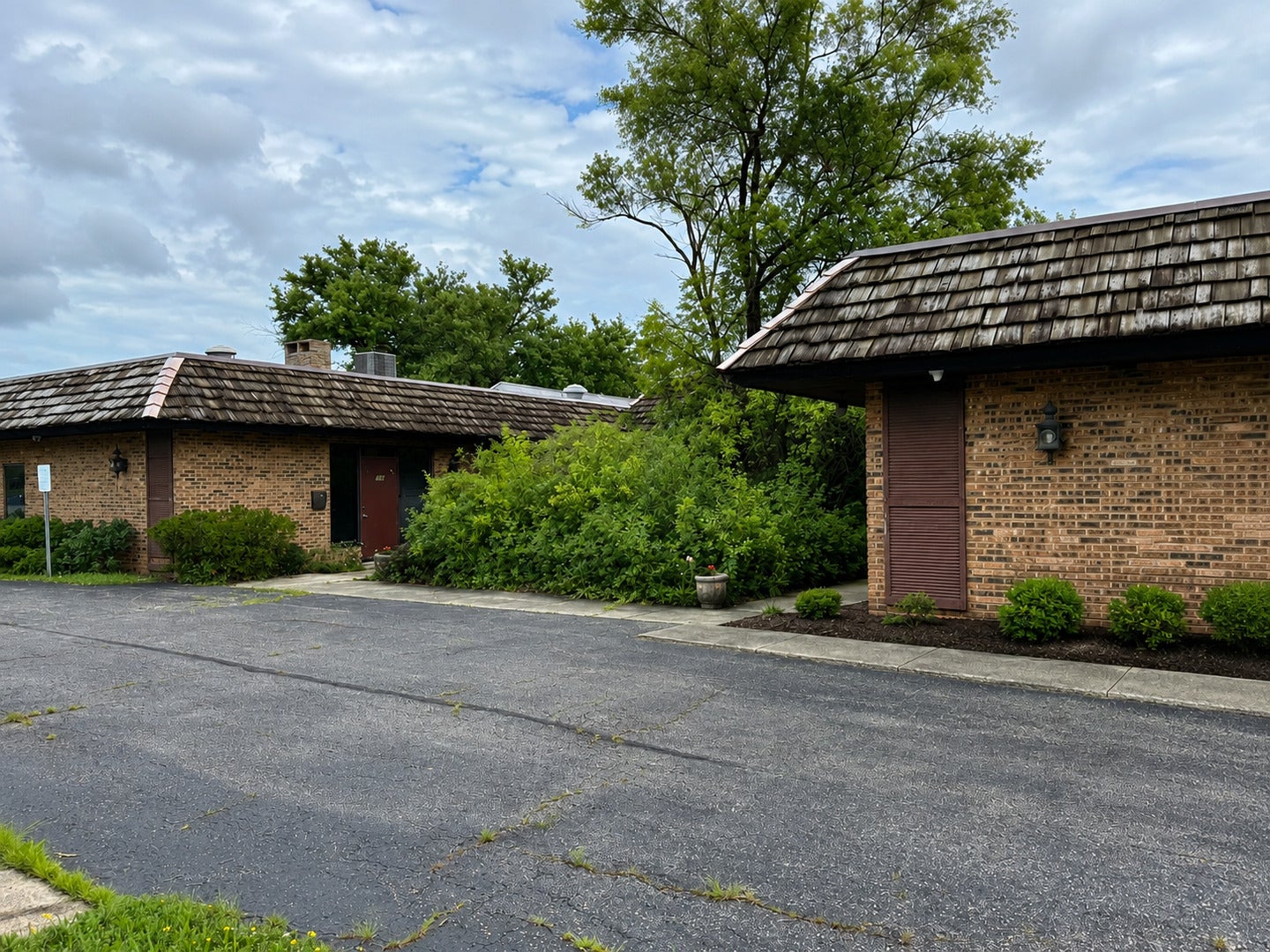 350 S Schmale Road