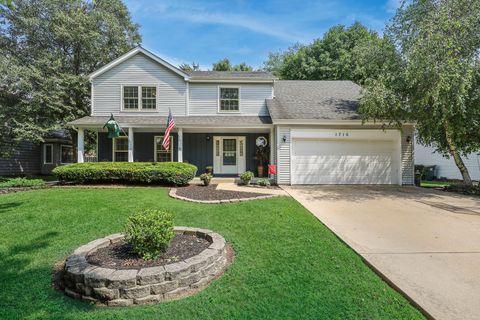 Photo of 1716 Schey Court, Naperville, IL 60565 (MLS # 12464243)