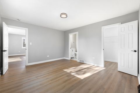 Tiny photo for 22 N 12th Street, St. Charles, IL 60174 (MLS # 12626635)