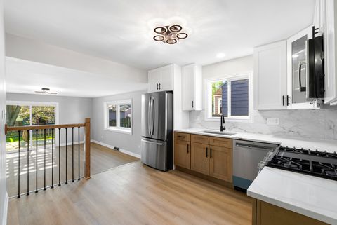 Tiny photo for 22 N 12th Street, St. Charles, IL 60174 (MLS # 12626635)