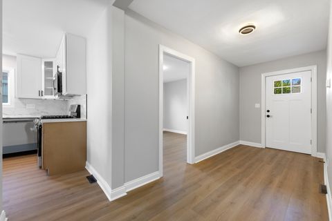Tiny photo for 22 N 12th Street, St. Charles, IL 60174 (MLS # 12626635)