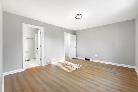 Tiny photo for 22 N 12th Street, St. Charles, IL 60174 (MLS # 12626635)