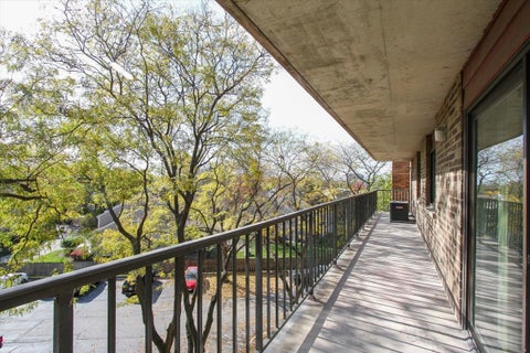 Tiny photo for 111 S Baybrook Drive S #504, Palatine, IL 60074 (MLS # 12785610)