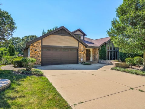 Tiny photo for 305 N Dale Avenue, McHenry, IL 60050 (MLS # 12725506)