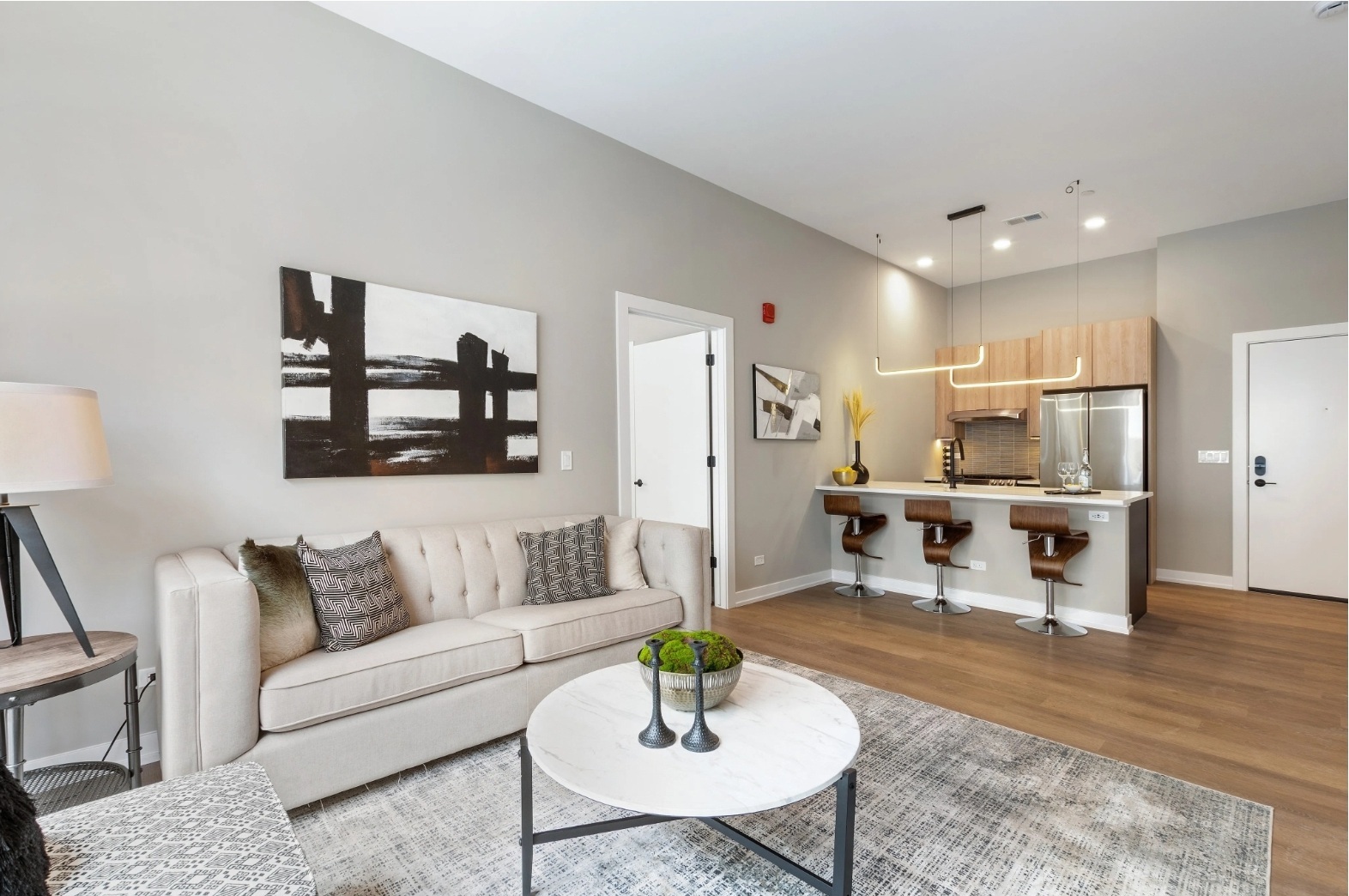 3217 N Clark Street 302