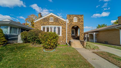 Tiny photo for 122 Elizabeth Street, Calumet City, IL 60409 (MLS # 12509381)
