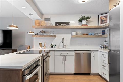 Tiny photo for 480 N McClurg Court #1013, Chicago, IL 60611 (MLS # 12609527)