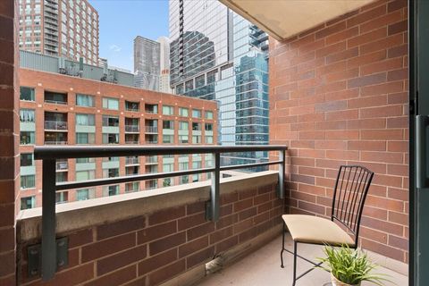 Tiny photo for 480 N McClurg Court #1013, Chicago, IL 60611 (MLS # 12609527)