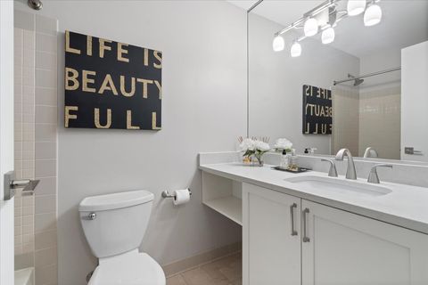 Tiny photo for 480 N McClurg Court #1013, Chicago, IL 60611 (MLS # 12609527)