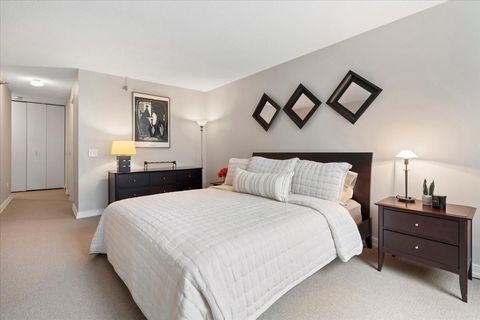 Tiny photo for 480 N McClurg Court #1013, Chicago, IL 60611 (MLS # 12609527)