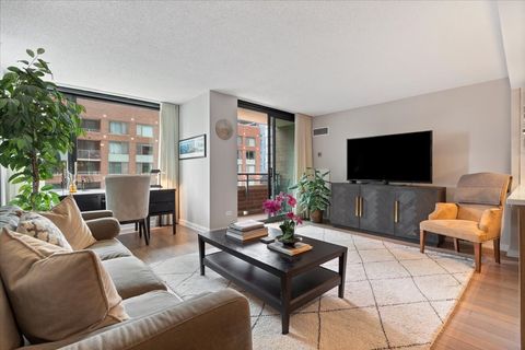 Tiny photo for 480 N McClurg Court #1013, Chicago, IL 60611 (MLS # 12609527)
