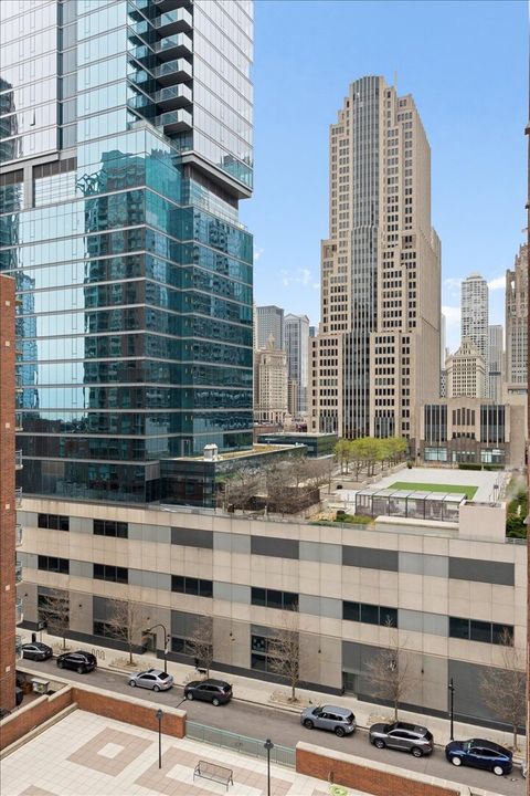 Tiny photo for 480 N McClurg Court #1013, Chicago, IL 60611 (MLS # 12609527)