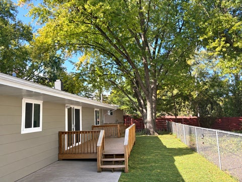 Tiny photo for 1500 Evergreen Street, St. Charles, IL 60174 (MLS # 12790568)