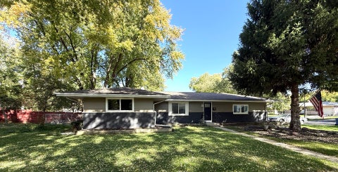 Tiny photo for 1500 Evergreen Street, St. Charles, IL 60174 (MLS # 12790568)