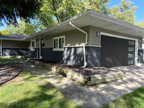 Tiny photo for 1500 Evergreen Street, St. Charles, IL 60174 (MLS # 12790568)