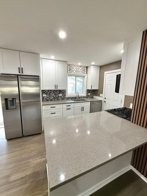 Tiny photo for 1500 Evergreen Street, St. Charles, IL 60174 (MLS # 12790568)