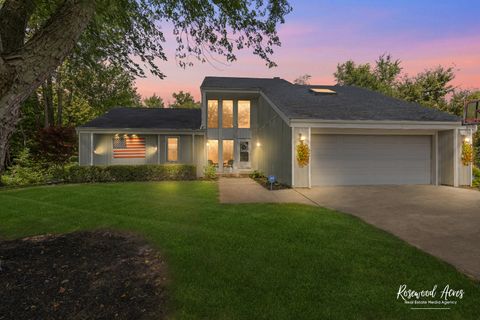 Tiny photo for 23 Birchwood Lane, St. Anne, IL 60964 (MLS # 12465425)