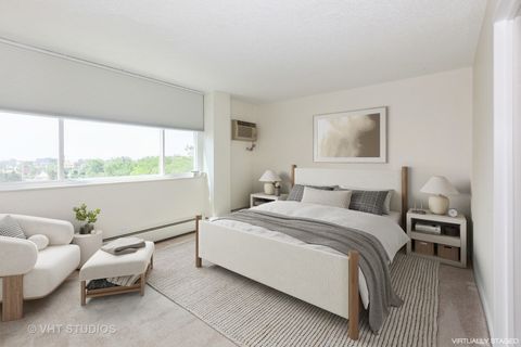 Tiny photo for 2211 S Highland Avenue #4B, Lombard, IL 60148 (MLS # 12429920)