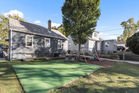 Tiny photo for 815 20th Street, Rockford, IL 61104 (MLS # 12491642)