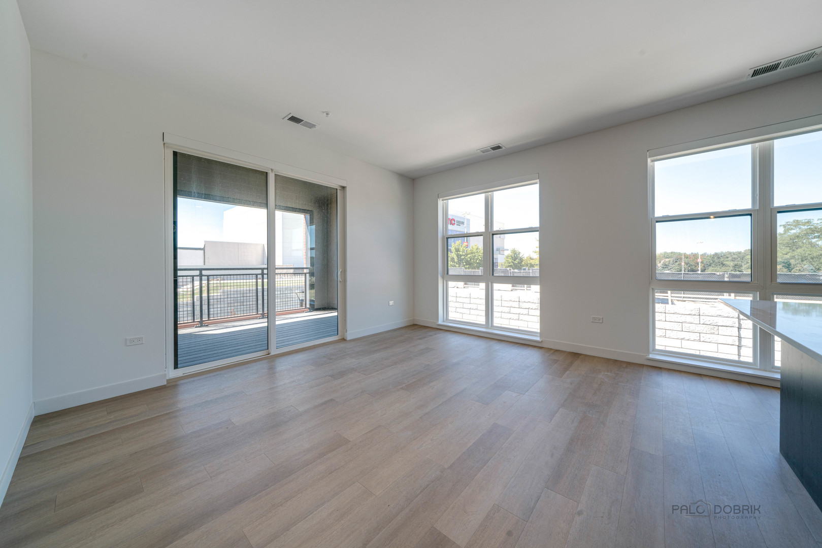 Vernon Hills, Illinois 60061, United States, 3 Bedrooms Bedrooms, ,2 BathroomsBathrooms,Residential,Active,239238