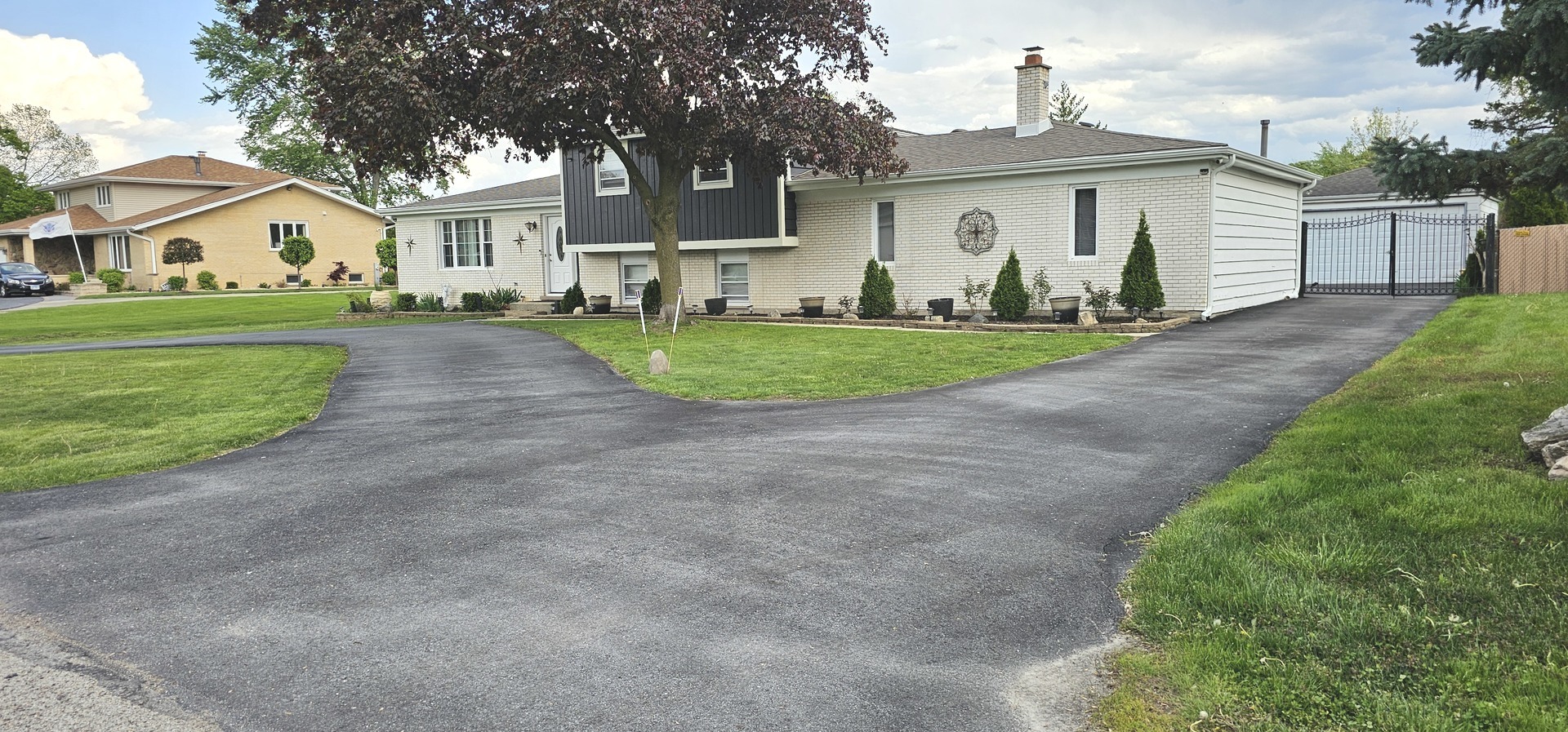 17W335 Forestview Drive
