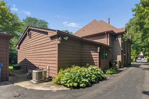 Tiny photo for 1245 Braeburn Avenue, Flossmoor, IL 60422 (MLS # 12705441)