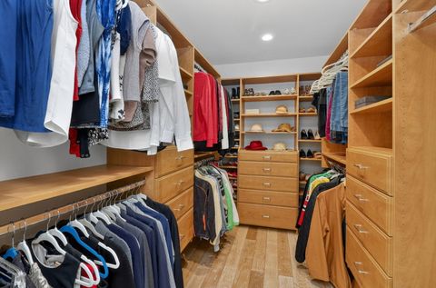 Tiny photo for 39 Mockingbird Lane, Oak Brook, IL 60523 (MLS # 12621773)