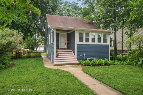 2111 Lake Avenue Wilmette IL 60091