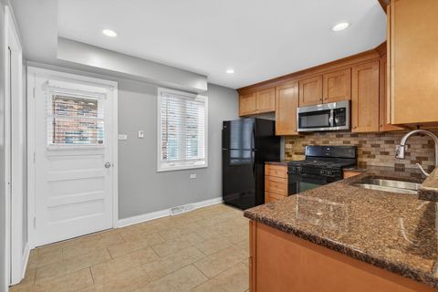 Tiny photo for 15 S Waiola Avenue #6, La Grange, IL 60525 (MLS # 12565641)