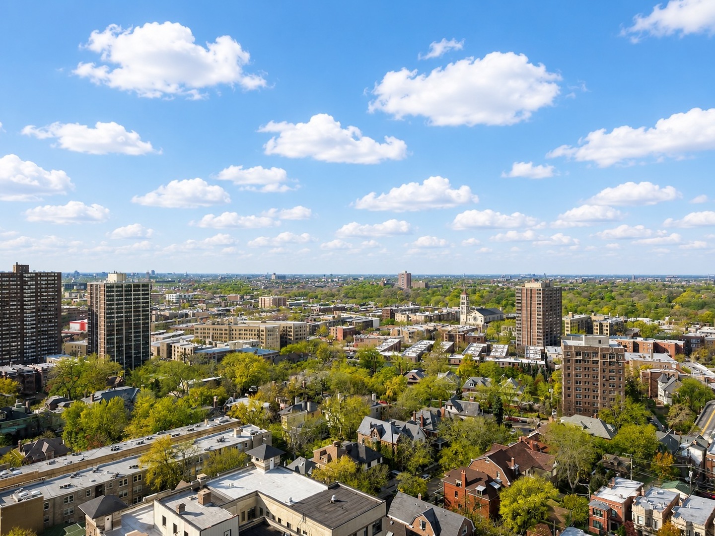 4343 N Clarendon Avenue 2707