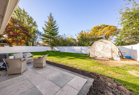 Tiny photo for 908 BRANTWOOD Avenue, Elk Grove Village, IL 60007 (MLS # 12500935)