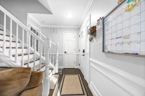 Tiny photo for 908 BRANTWOOD Avenue, Elk Grove Village, IL 60007 (MLS # 12500935)