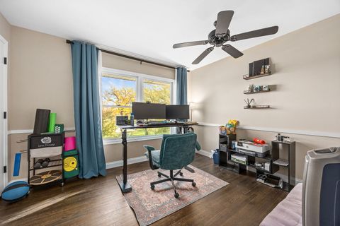 Tiny photo for 908 BRANTWOOD Avenue, Elk Grove Village, IL 60007 (MLS # 12500935)