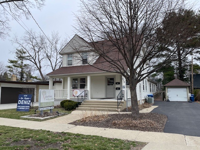 515 Hamilton Street 201