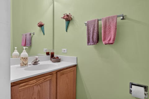 Tiny photo for 531 Springwood Avenue, East Dundee, IL 60118 (MLS # 12725952)