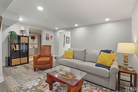 Tiny photo for 5208 N Leeside Street, McHenry, IL 60050 (MLS # 12785450)
