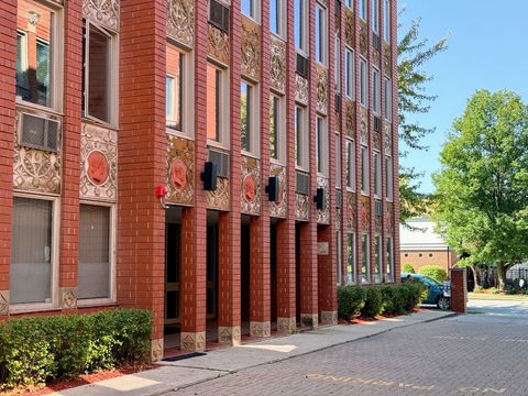 1041 Susan Collins Lane 402 Oak Park IL 60302