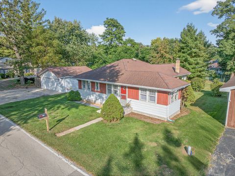 Tiny photo for 27569 N Beech Street, Island Lake, IL 60042 (MLS # 12486942)
