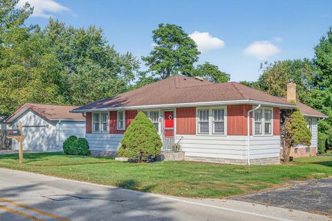 Photo of 27569 N Beech Street, Island Lake, IL 60042 (MLS # 12486942)