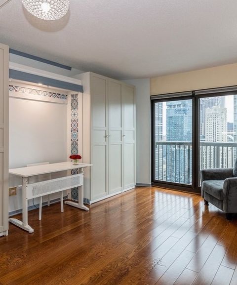 Tiny photo for 400 N LaSalle Drive #3706, Chicago, IL 60654 (MLS # 12417267)