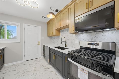 Tiny photo for 16611 Marshfield Avenue, Markham, IL 60428 (MLS # 12632461)