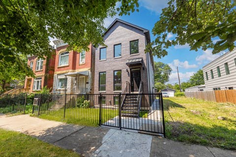 Tiny photo for 2832 W Wilcox Street, Chicago, IL 60612 (MLS # 12704197)