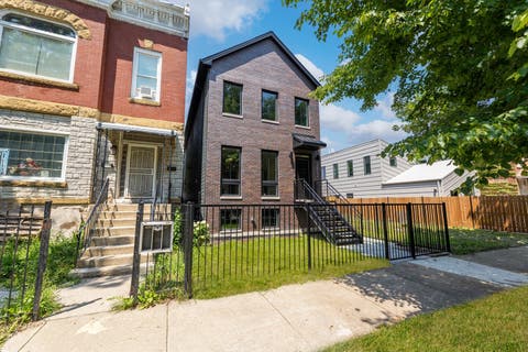 Tiny photo for 2832 W Wilcox Street, Chicago, IL 60612 (MLS # 12704197)