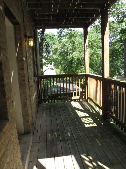 Tiny photo for 911 Maple Avenue #2N, Evanston, IL 60202 (MLS # 12627457)