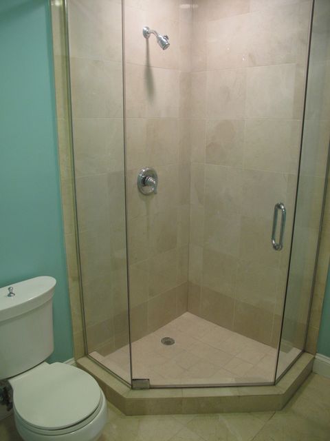 Tiny photo for 911 Maple Avenue #2N, Evanston, IL 60202 (MLS # 12627457)