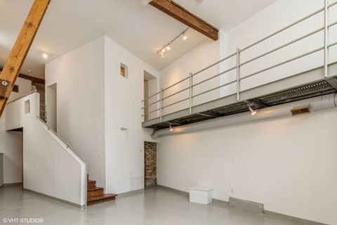 Tiny photo for 726 W 18th Street #1F, Chicago, IL 60616 (MLS # 12495649)