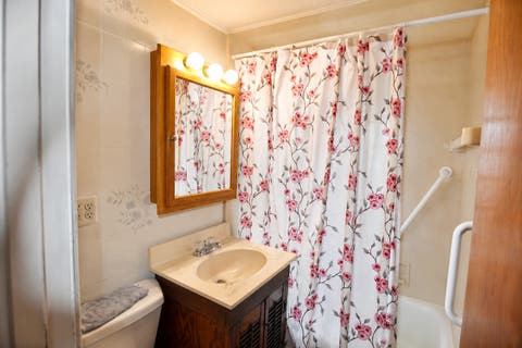 Tiny photo for 10037 Harnew Road E, Oak Lawn, IL 60453 (MLS # 12693932)